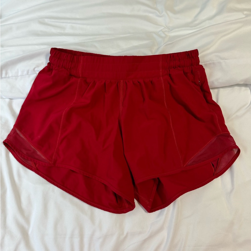 Lululemon Hotty Hot Low-Rise Lined Short 4”